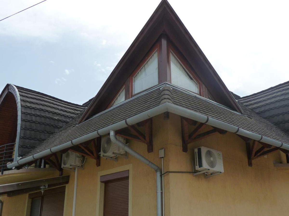 Nadas Tarsashaz Balatonlelle Ngoại thất bức ảnh