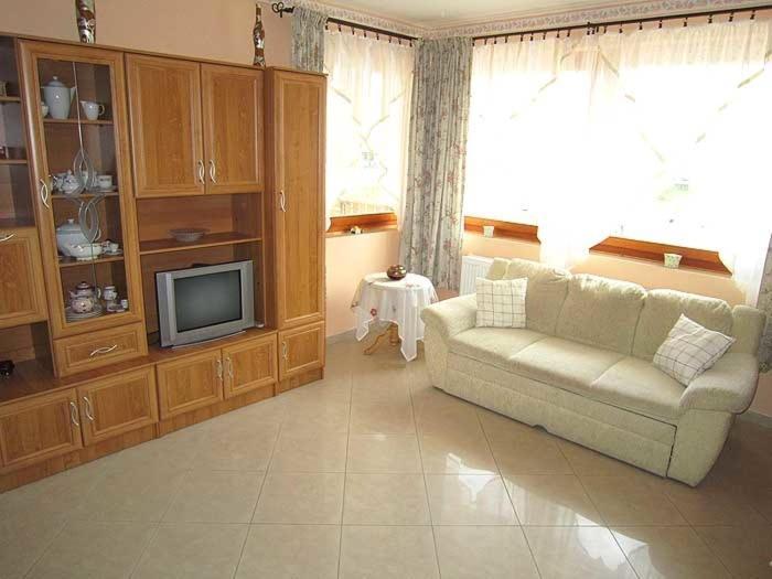 Nadas Tarsashaz Balatonlelle Ngoại thất bức ảnh