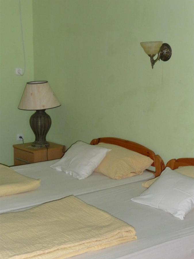 Nadas Tarsashaz Balatonlelle Ngoại thất bức ảnh