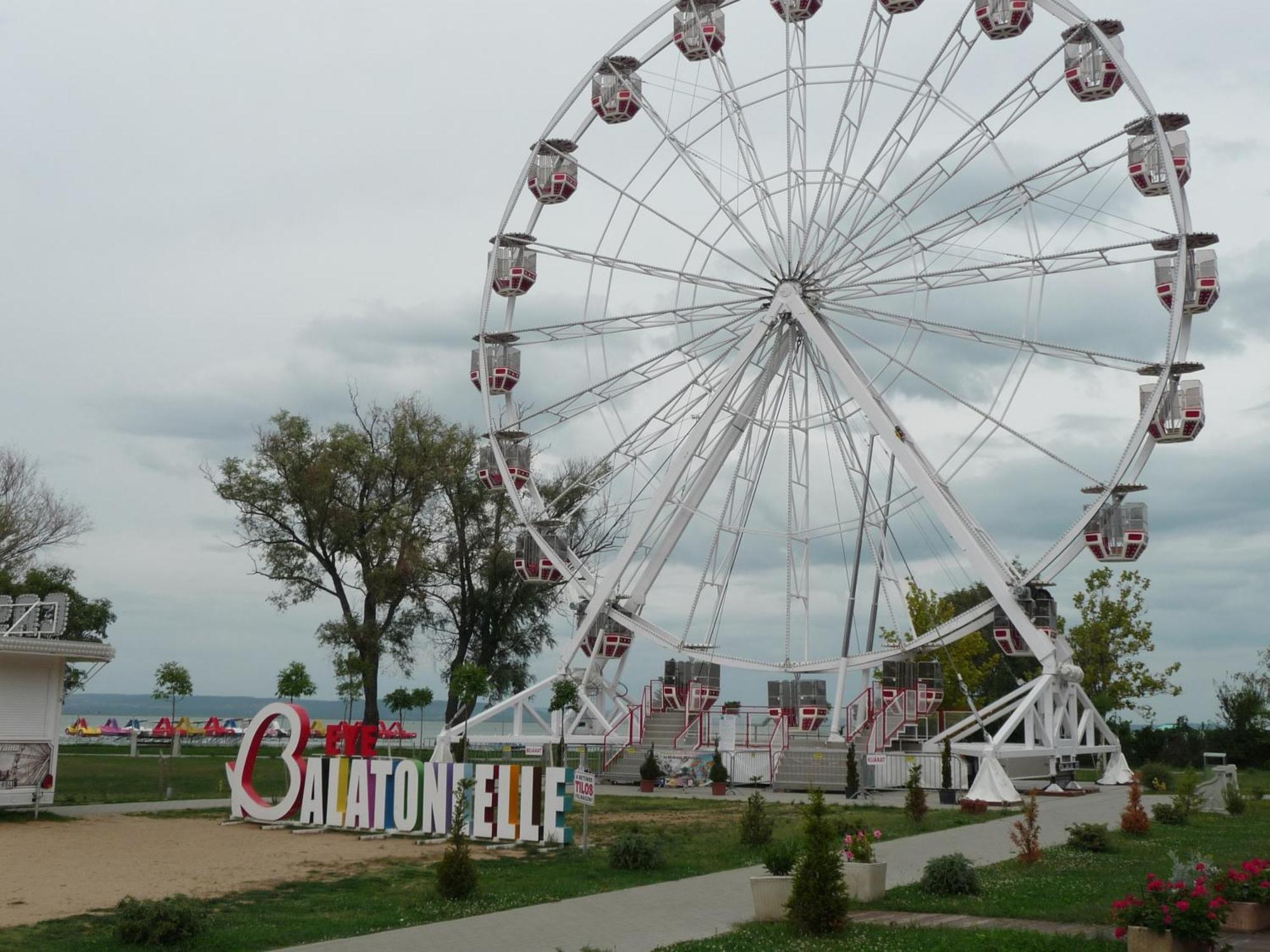 Nadas Tarsashaz Balatonlelle Ngoại thất bức ảnh