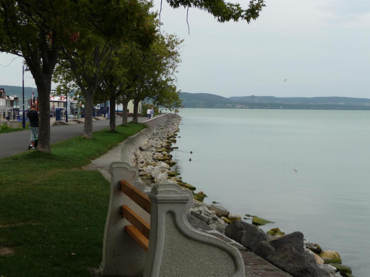 Nadas Tarsashaz Balatonlelle Ngoại thất bức ảnh