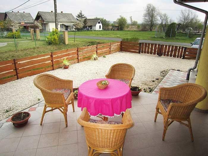 Nadas Tarsashaz Balatonlelle Ngoại thất bức ảnh